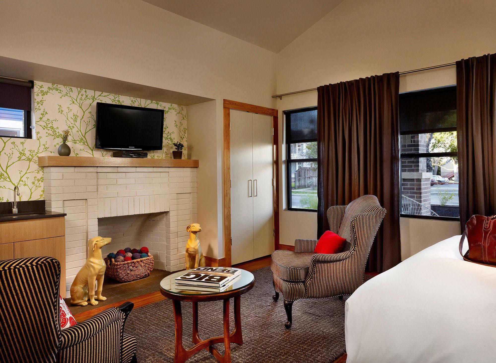 Heywood Hotel Austin Exterior photo